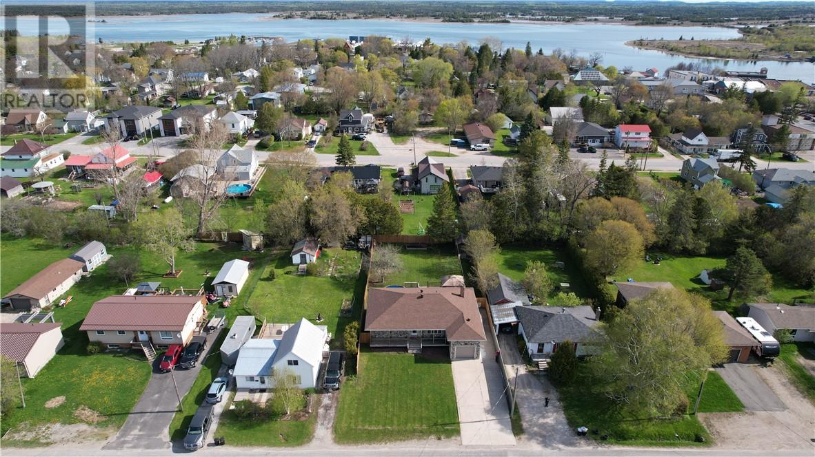 18 Vankoughnet Street W, Little Current, Ontario  p0p 1k0 - Photo 40 - 2128013