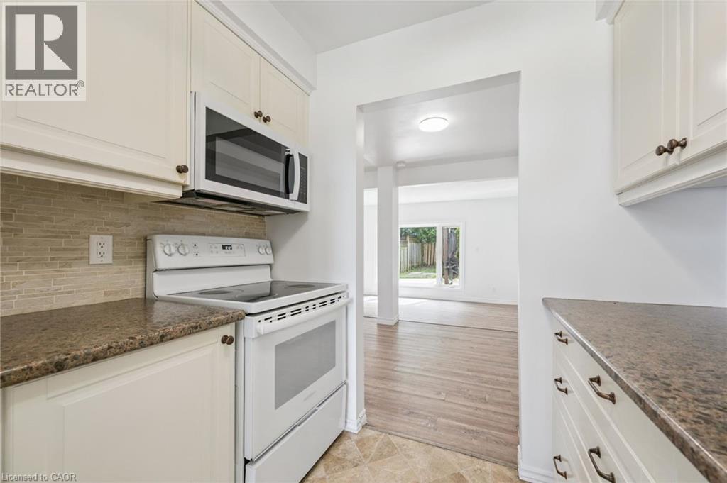 2432 Malcolm Crescent, Burlington, Ontario  L7P 3Y4 - Photo 8 - 40832957