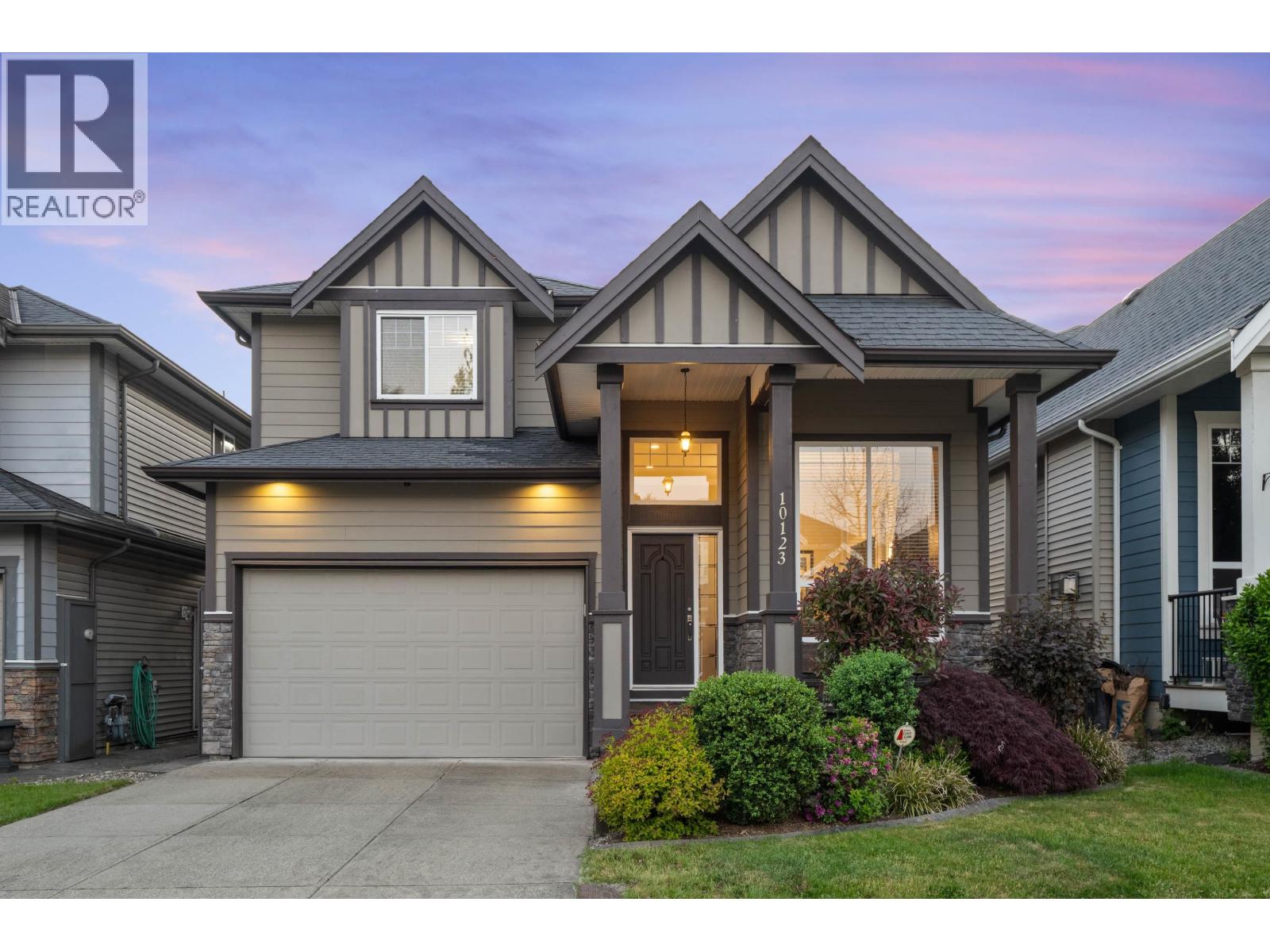 10123 242 Street, Maple Ridge, British Columbia  V2W 0E6 - Photo 2 - R3127502