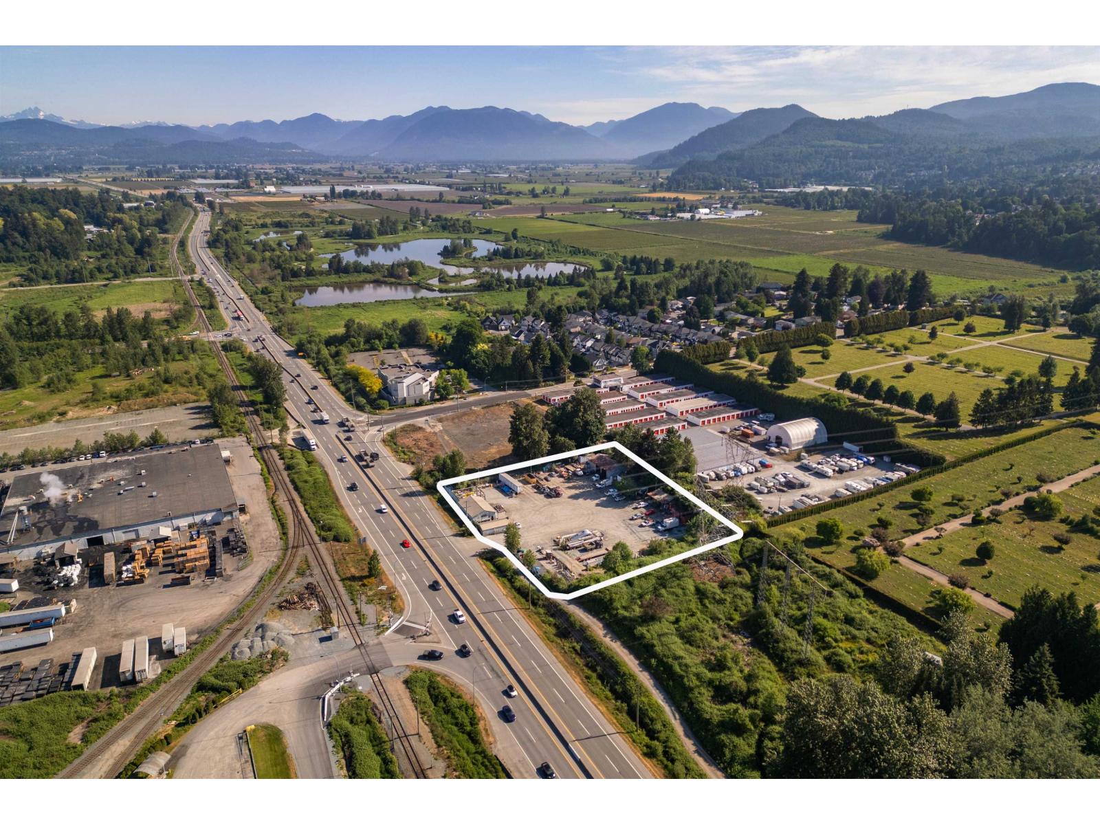 3320 Abbotsford Mission Highway, Abbotsford, British Columbia  V2S 7V2 - Photo 1 - C8079003
