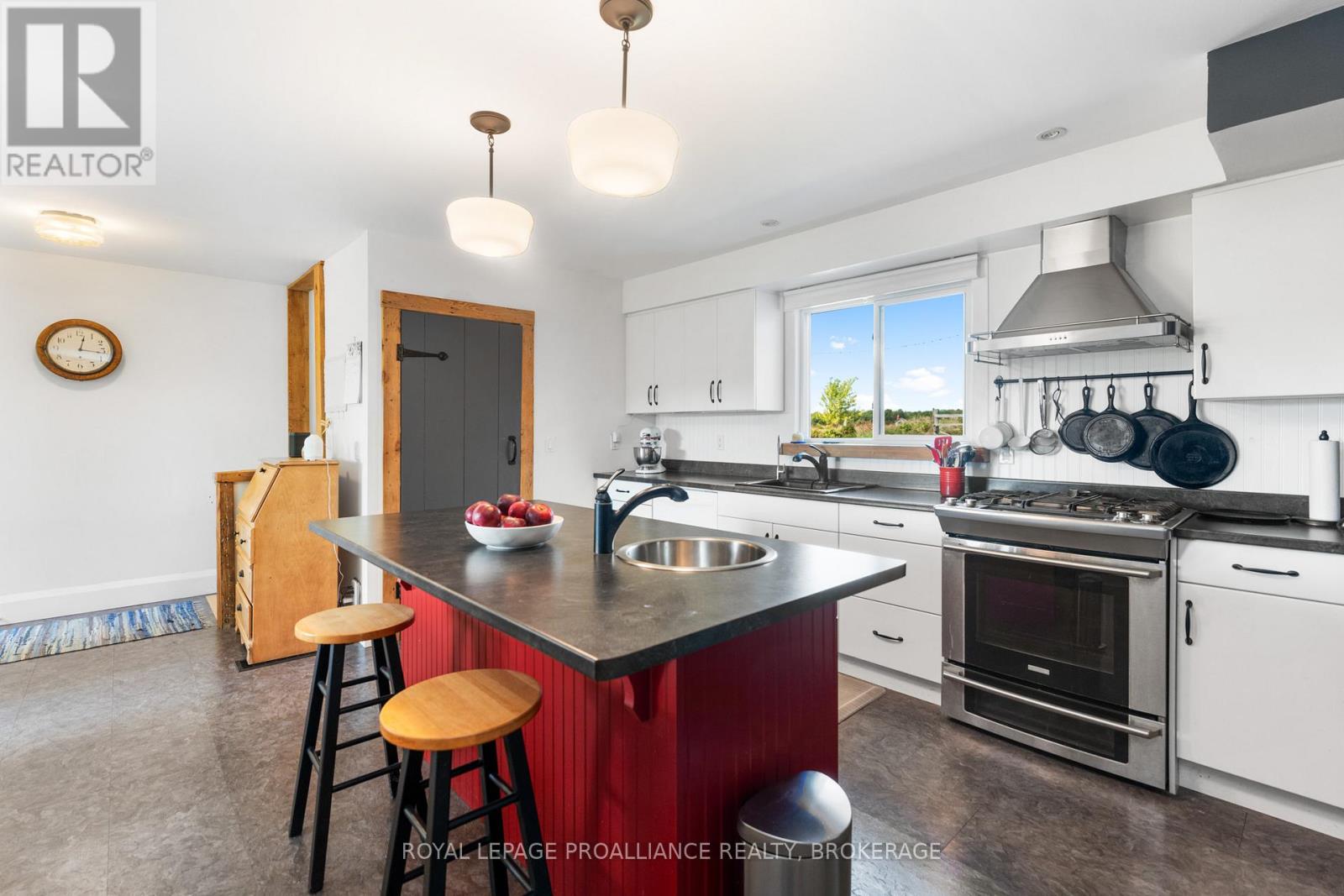 15 14th Line Road, Frontenac Islands, Ontario  K0H 2Y0 - Photo 10 - X13171438