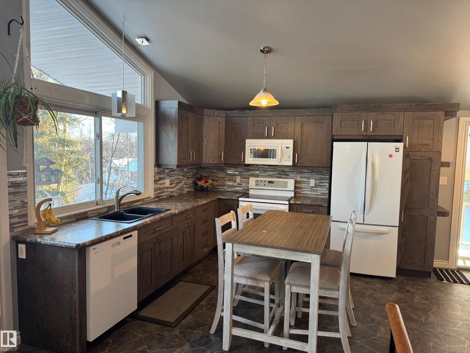 4707 53 St, Athabasca Town, Alberta  T9S 1K6 - Photo 4 - E4465739