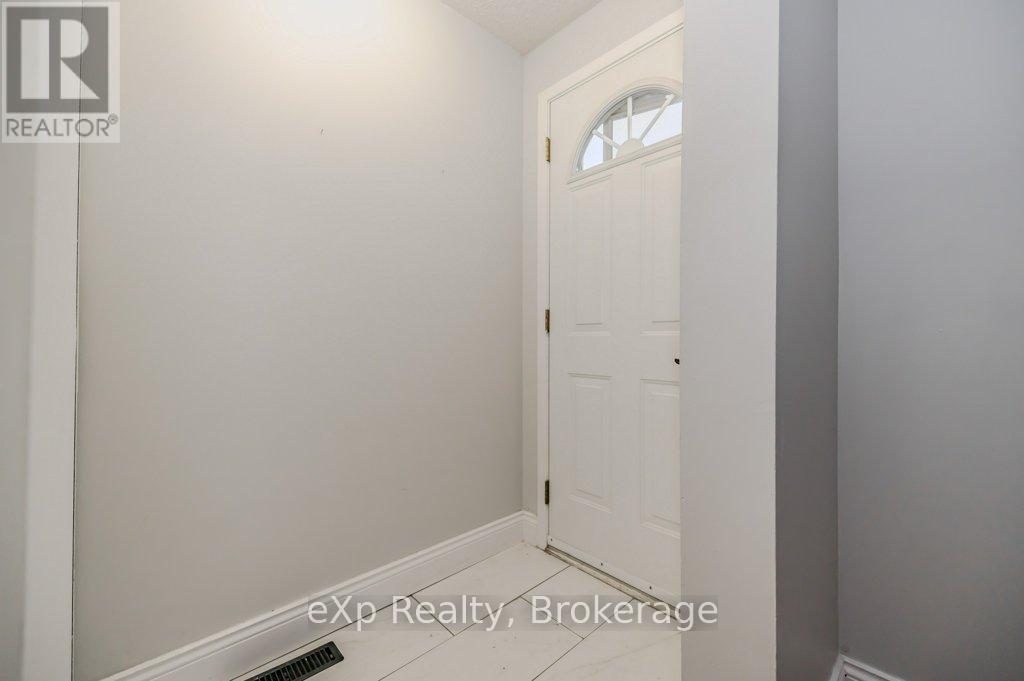 2 - 165 Green Valley Drive, Kitchener, Ontario  N2P 1K3 - Photo 8 - X13171428