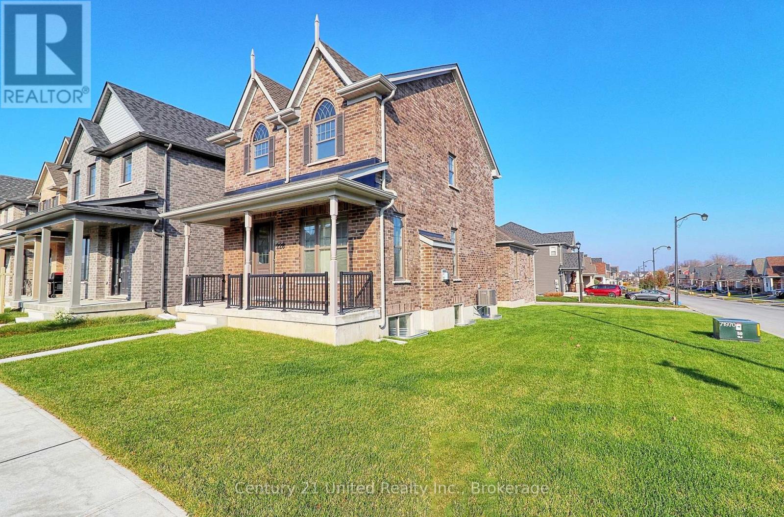 228 Rowberry Boulevard, Peterborough, Ontario  K9H 0G4 - Photo 3 - X13171414