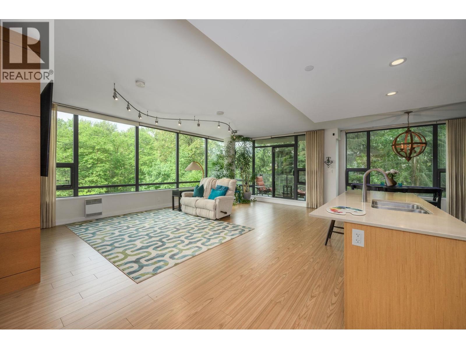 405 301 Capilano Road, Port Moody, British Columbia  V3H 0G6 - Photo 3 - R3127192