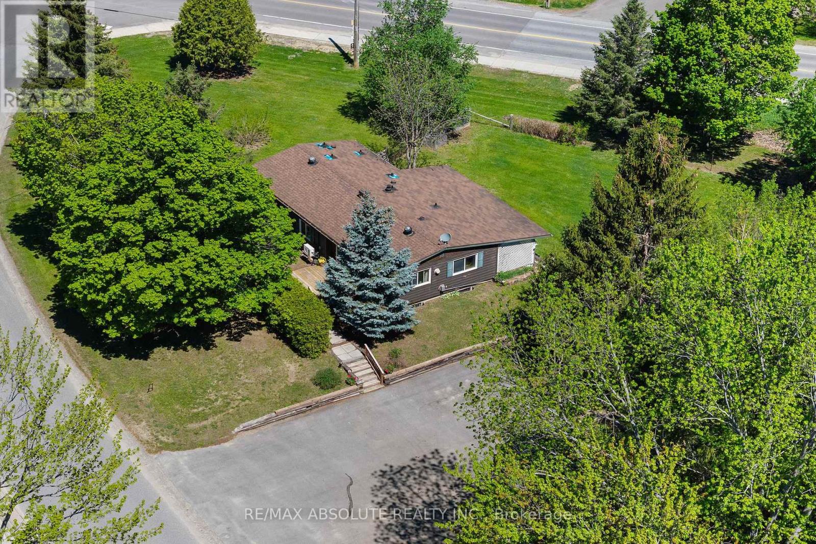 235 POOLE STREET, McNab/Braeside, Ontario