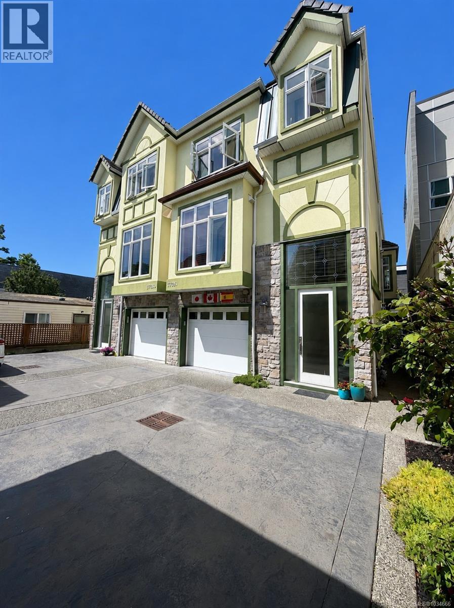 9708a Third St, Sidney, British Columbia  V8L 3A2 - Photo 2 - 1034666