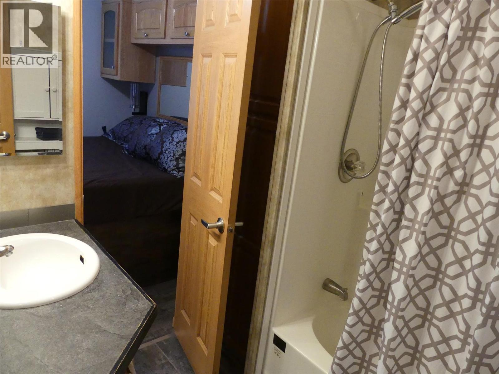 2633 Squilax-Anglemont Road Unit# 3, Scotch Creek, British Columbia  V0E 1M5 - Photo 13 - 10381578
