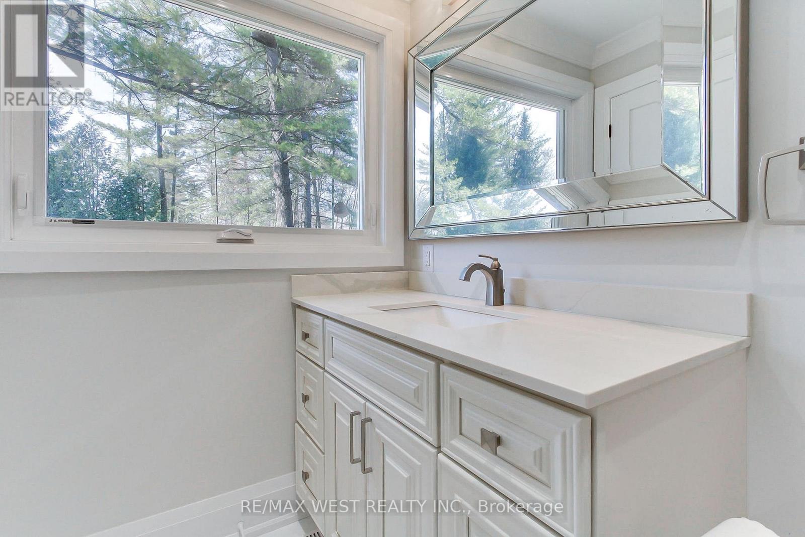 177 Hedge Road, Georgina, Ontario  L0E 1R0 - Photo 15 - N13074900