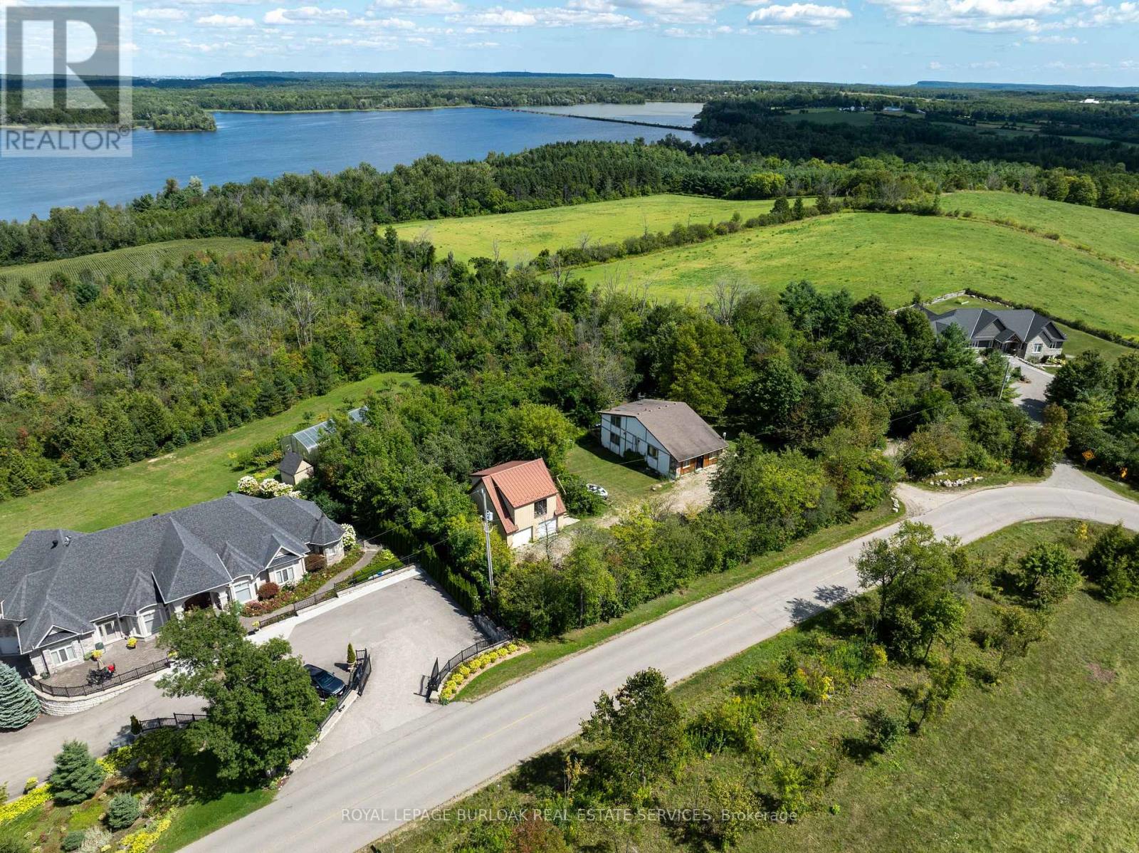 4053 Watson Road S, Puslinch, Ontario  N0B 2J0 - Photo 10 - X12411779