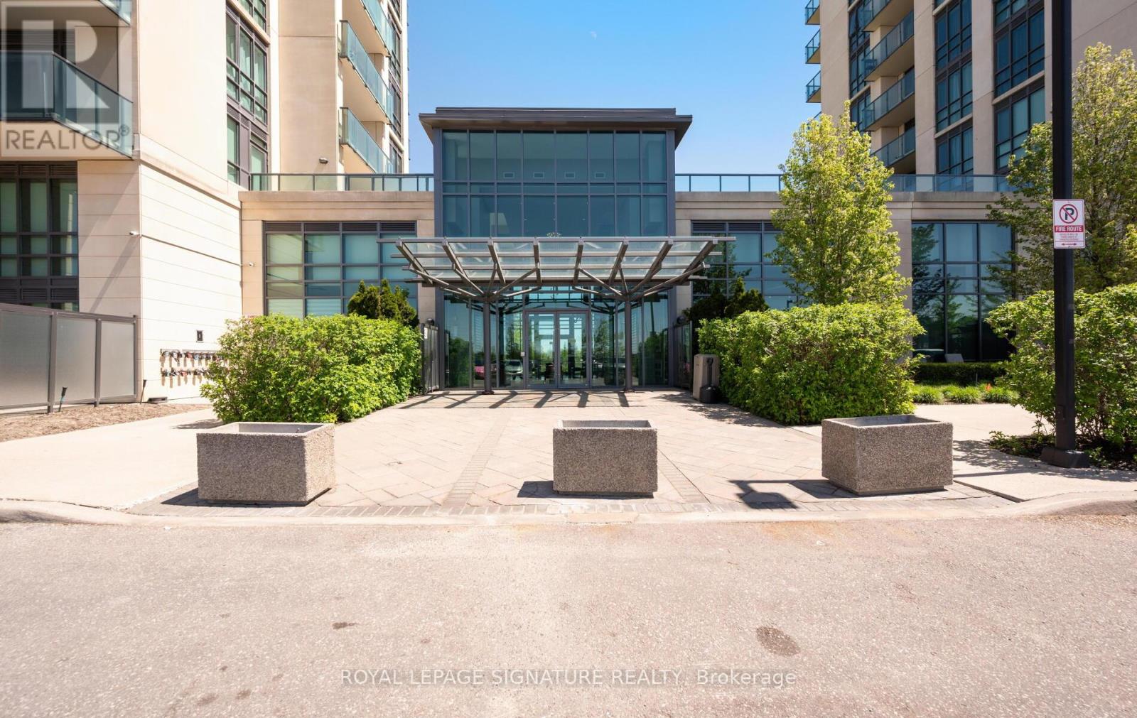 Ph1202 - 55 Yorkland Boulevard, Brampton, Ontario L7A 0A1 - Photo 3 - W13170970