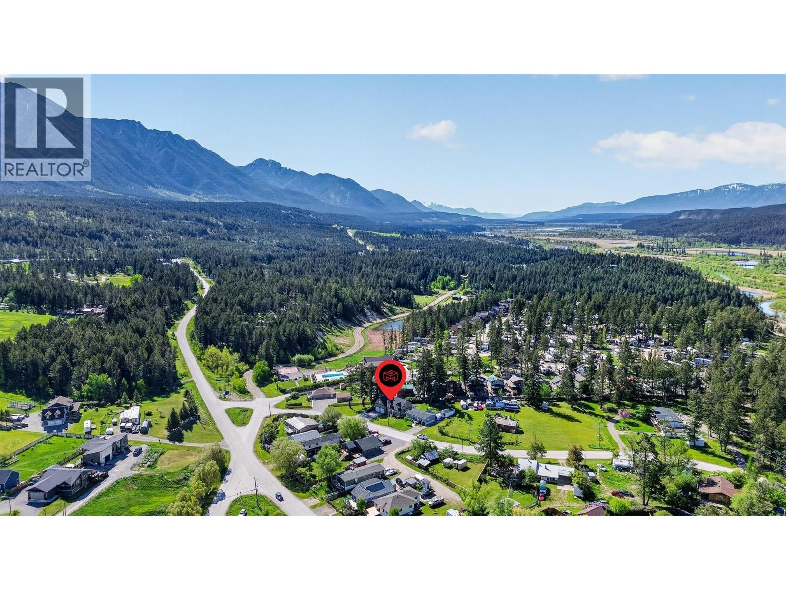 4852 Riverview Drive, Edgewater, British Columbia  V0A 1E0 - Photo 36 - 10388240