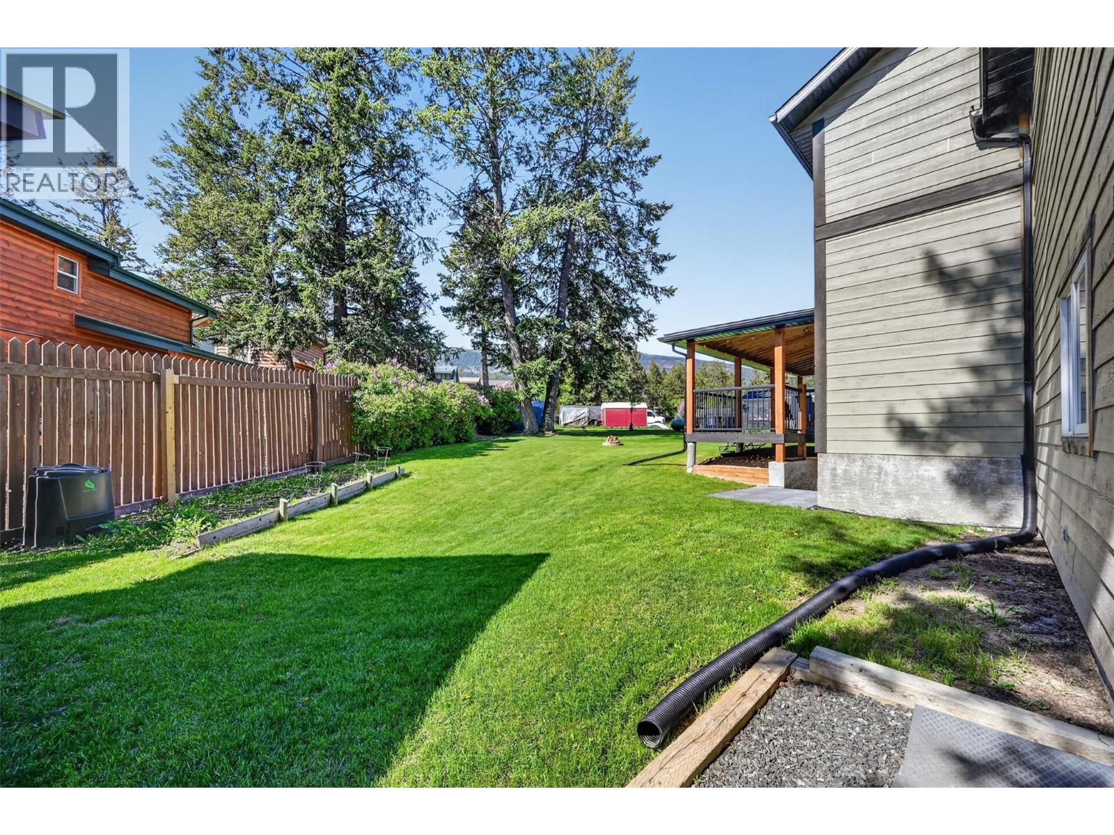 4852 Riverview Drive, Edgewater, British Columbia  V0A 1E0 - Photo 34 - 10388240