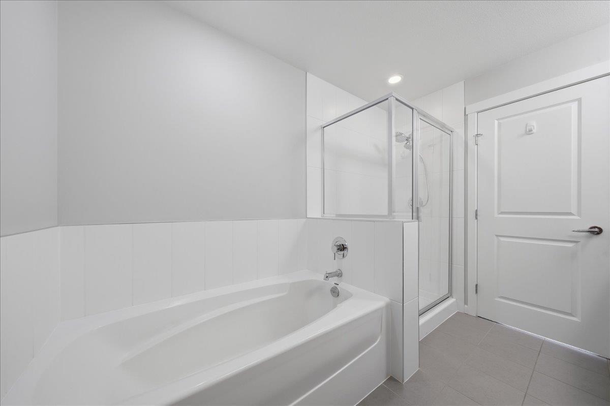 6891 195a Street, Surrey, British Columbia  V4N 6K3 - Photo 15 - R3127580