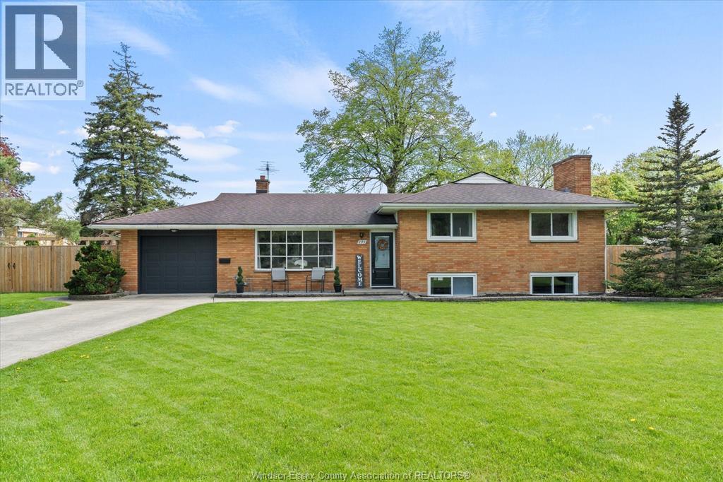 295 Simcoe Street, Amherstburg, Ontario  N9V 1M5 - Photo 1 - 26012088