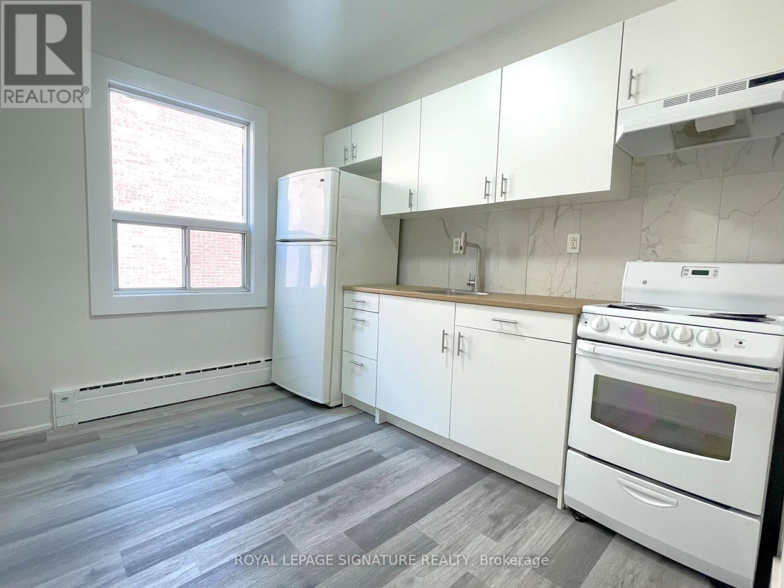 Main - 167 Barker Avenue, Toronto, Ontario  M4C 2P3 - Photo 11 - E13171518