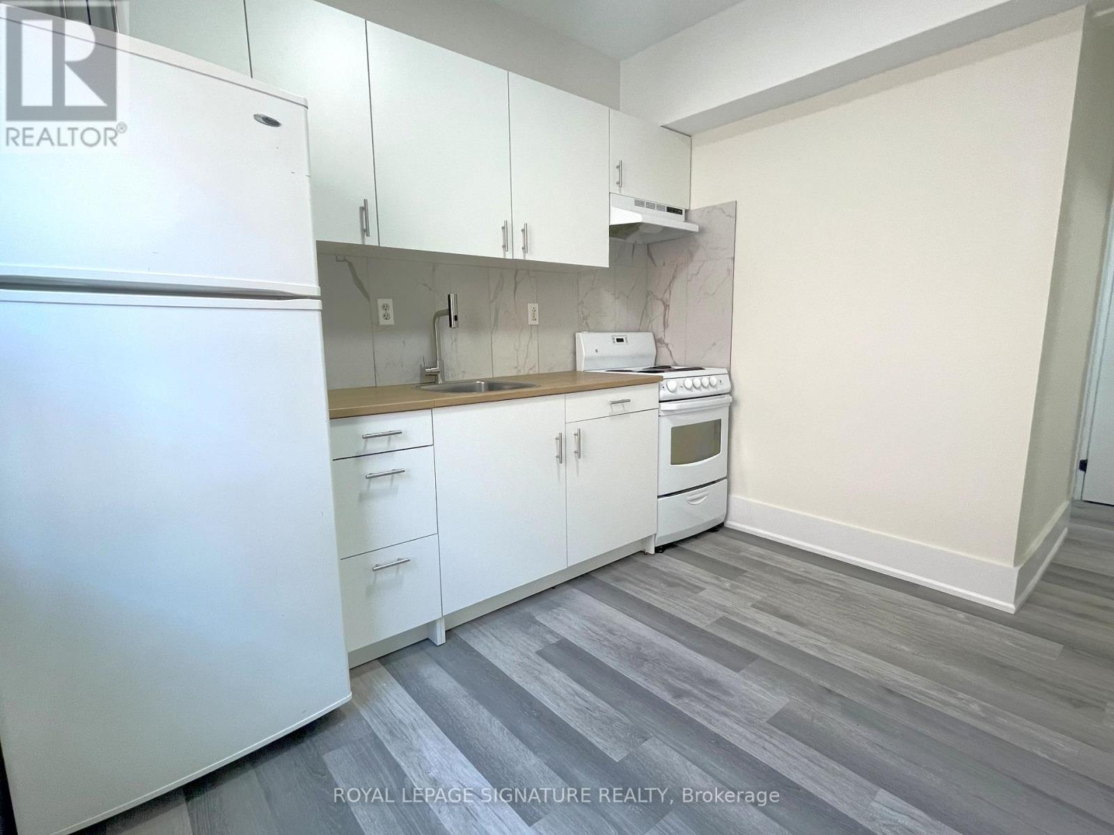 Main - 167 Barker Avenue, Toronto, Ontario  M4C 2P3 - Photo 12 - E13171518
