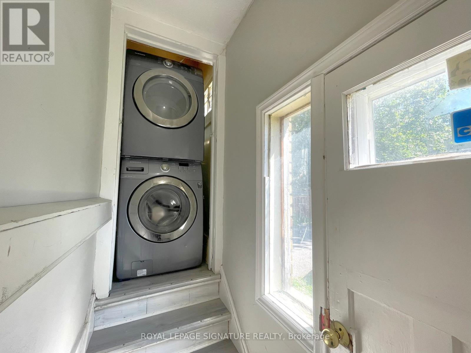 Main - 167 Barker Avenue, Toronto, Ontario  M4C 2P3 - Photo 17 - E13171518