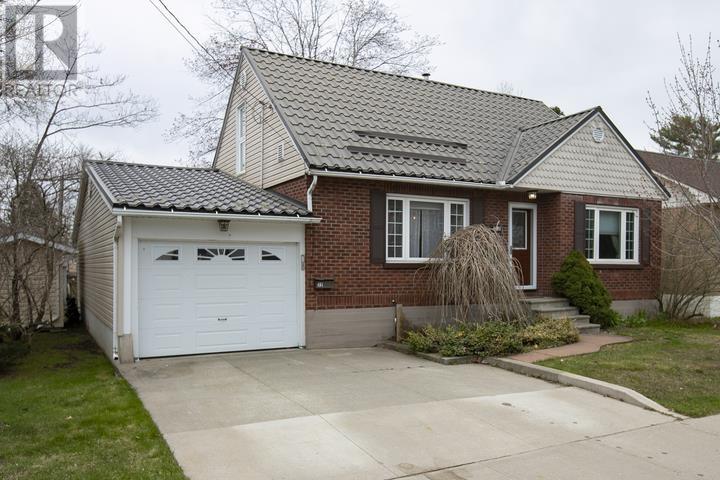72 Coulson Ave, Sault Ste. Marie, Ontario  P6A 3X5 - Photo 3 - SM261052