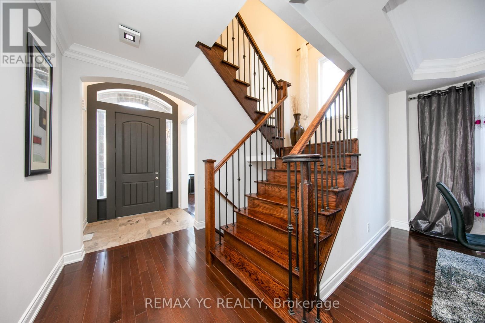 43 Laredo Drive, Richmond Hill, Ontario  L4S 0E4 - Photo 3 - N13171508