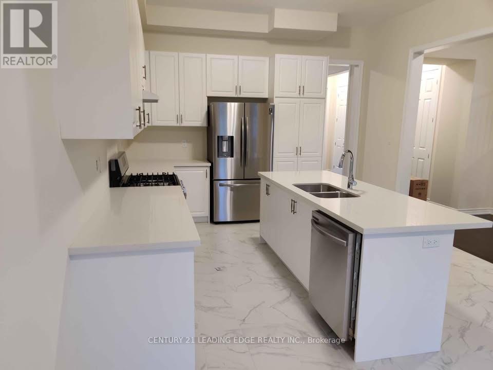 237 Danny Wheeler Boulevard, Georgina, Ontario  L4P 0J8 - Photo 3 - N13171538