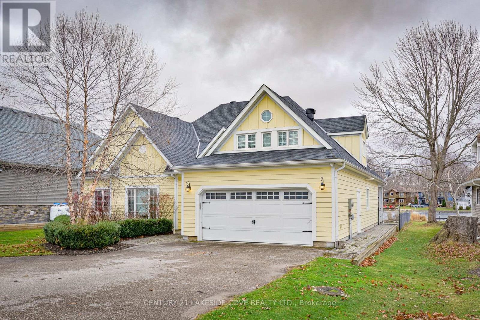 51 Ridge Avenue, Ramara (Brechin), Ontario  L0K 1B0 - Photo 5 - S13171422