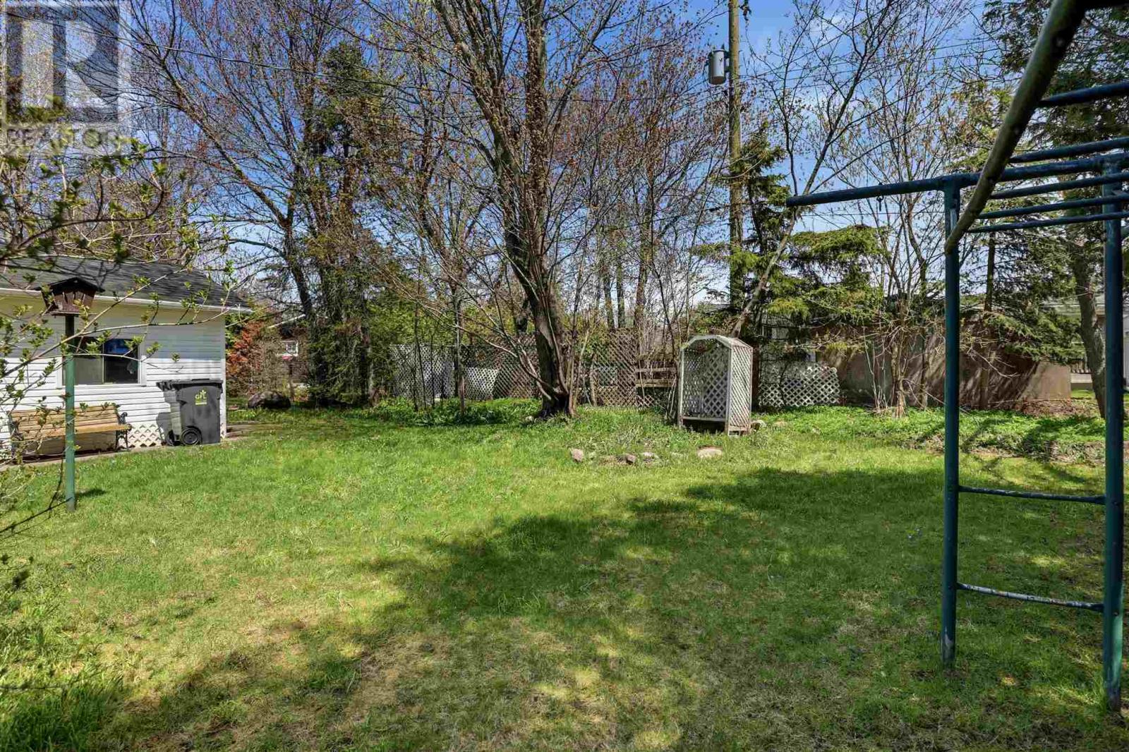 36 Southwood Dr, Sault Ste. Marie, Ontario P6B 4M1 - Photo 35 - SM261169