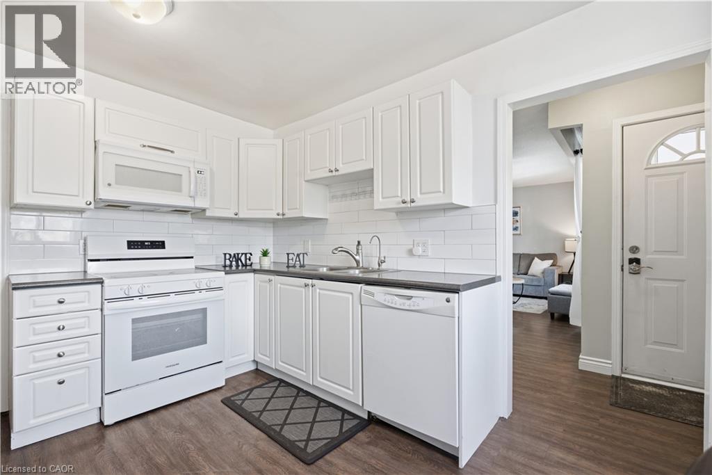 423 Westwood Drive Unit# 44, Kitchener, Ontario  N2M 5B5 - Photo 8 - 40833416