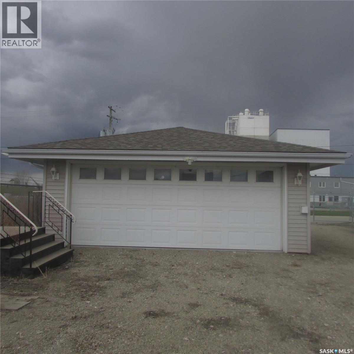 1841 Mcdonald Street, Regina, Saskatchewan  S4N 7A2 - Photo 8 - SK036030