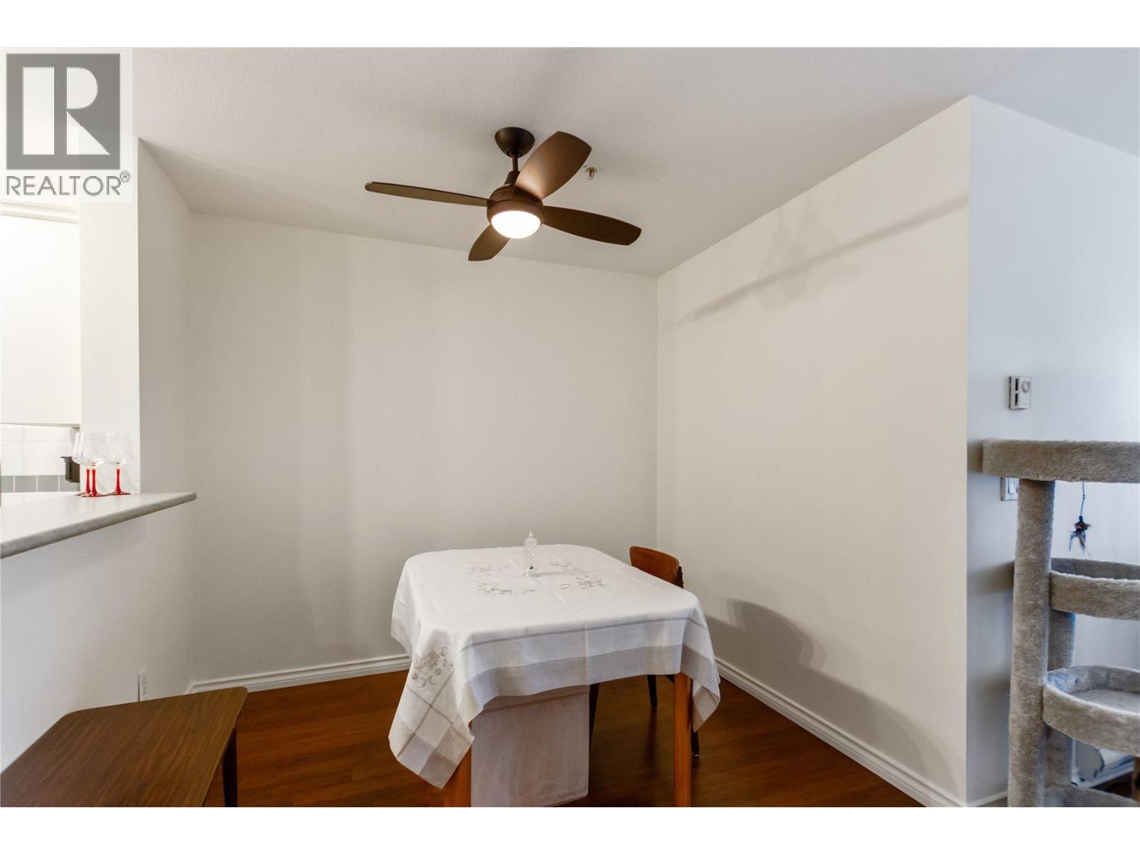 204 155 E 3rd Street, North Vancouver, British Columbia  V7L 1E5 - Photo 6 - R3090125