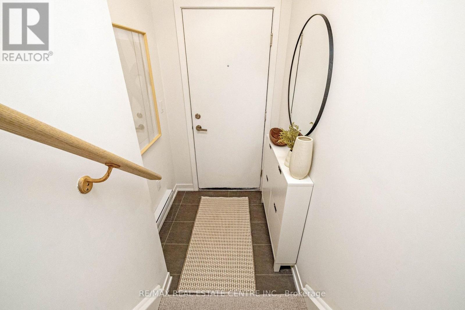 18 - 3409 Ridgeway Drive, Mississauga, Ontario  L5L 0B9 - Photo 3 - W13171408