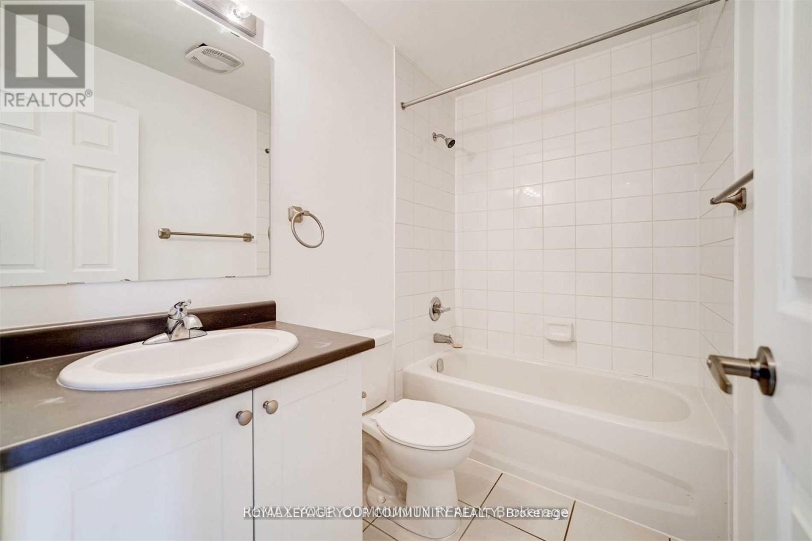 313 - 50 Sky Harbour Drive, Brampton, Ontario  L6Y 6B8 - Photo 11 - W13171444