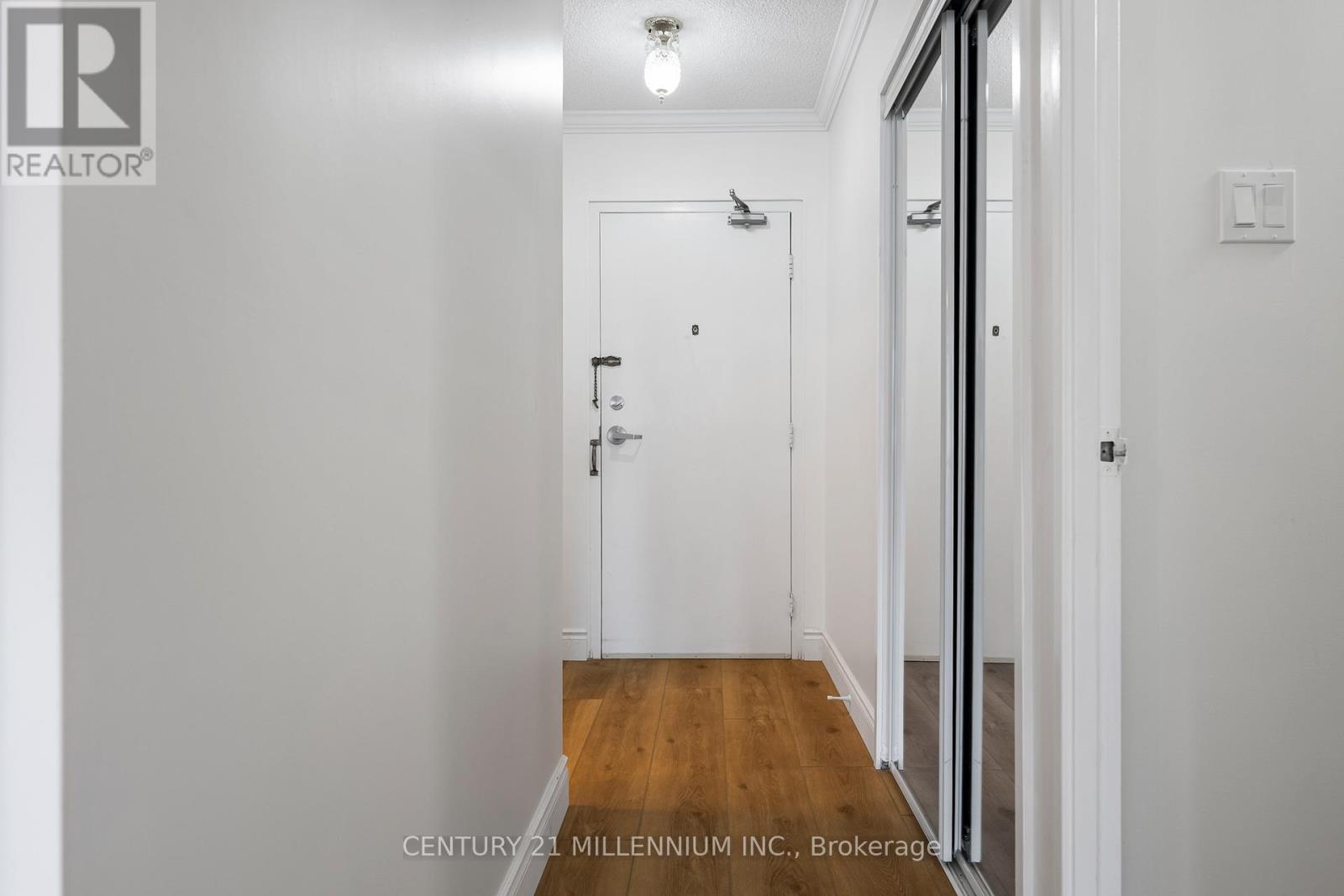 1005 - 81 Millside Drive, Milton, Ontario  L9T 3X4 - Photo 4 - W13171474