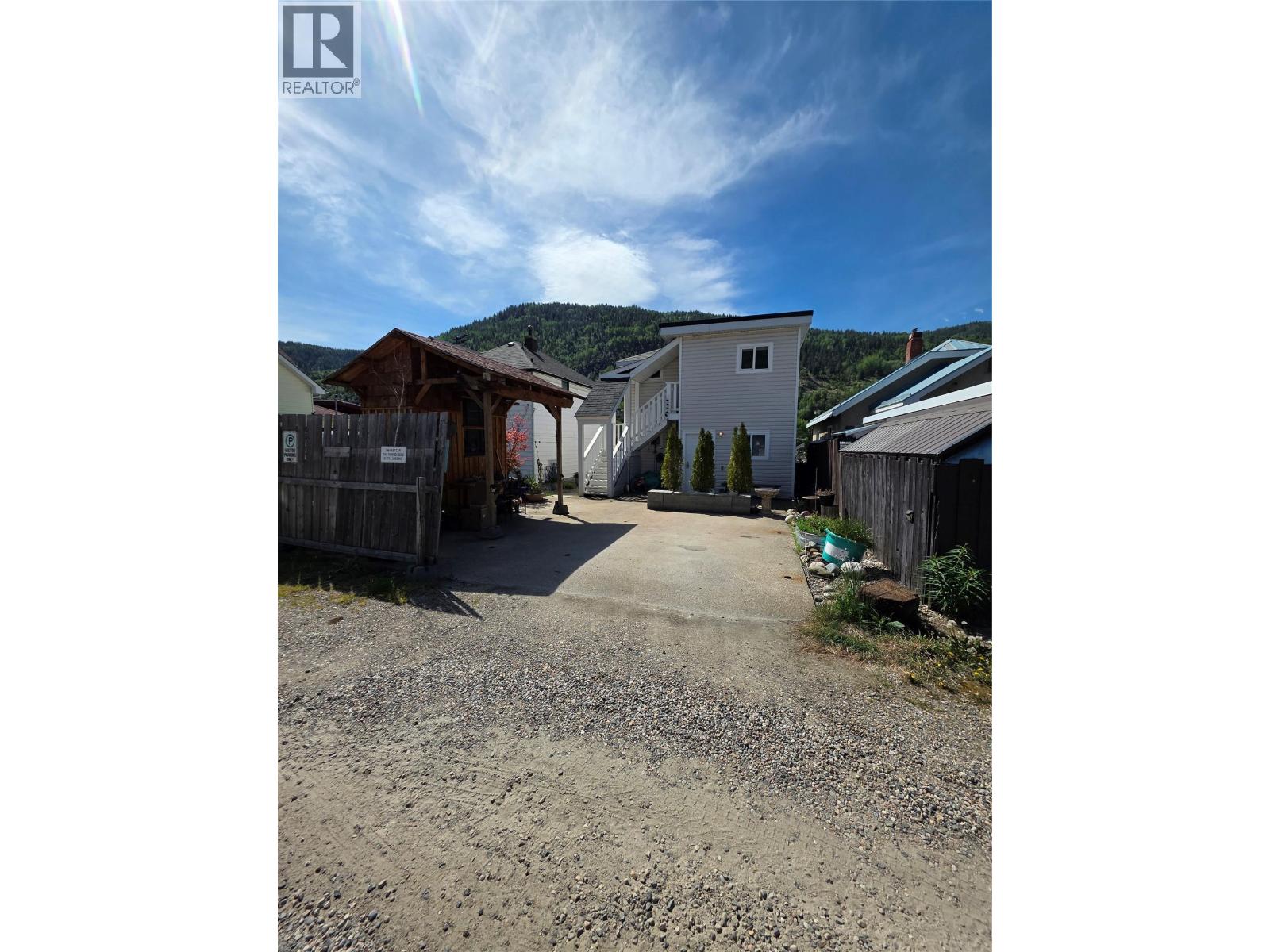 1767 Second Avenue, Trail, British Columbia  V1R 1M6 - Photo 41 - 10380105