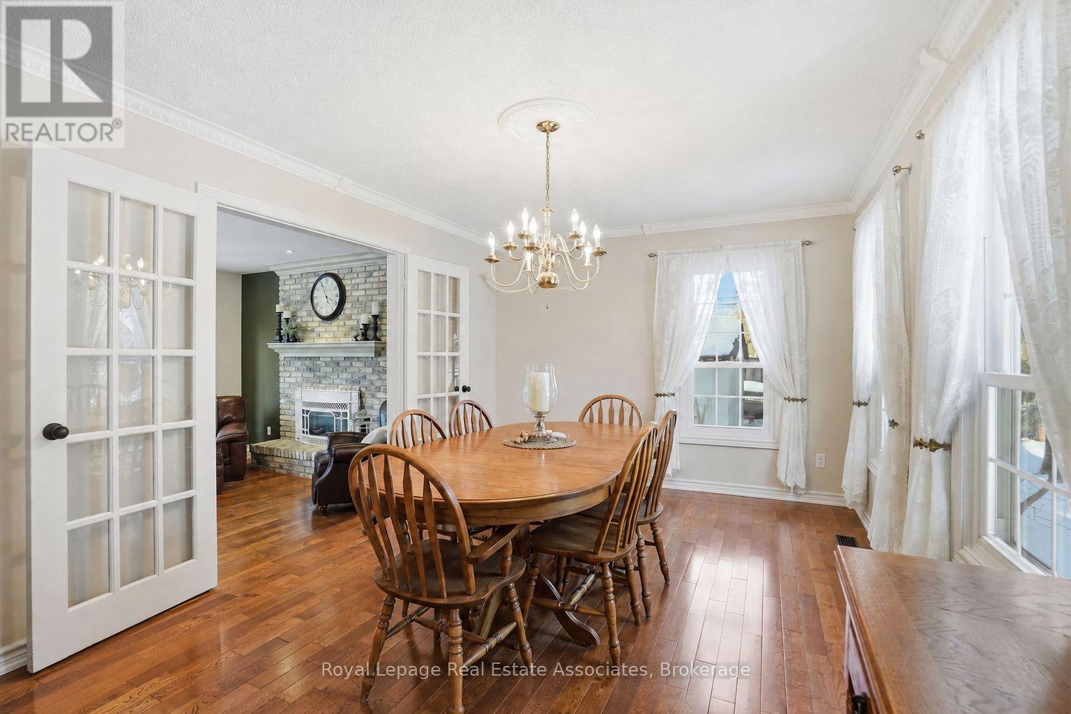1 Meander Close, Hamilton, Ontario  L0R 1H1 - Photo 7 - X13062066