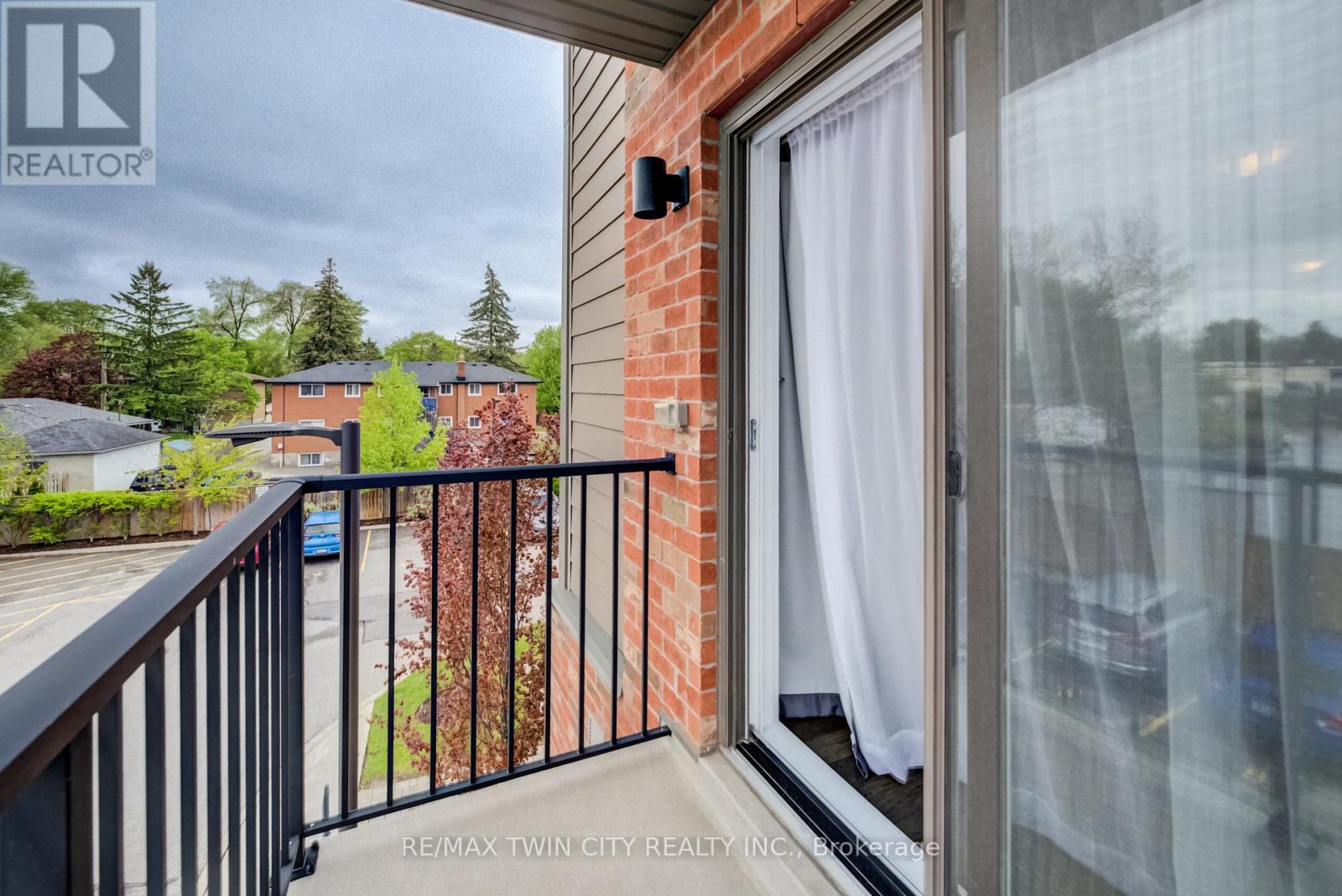#b7 - 361 Lancaster Street W, Kitchener, Ontario  N2H 0C1 - Photo 34 - X13171456