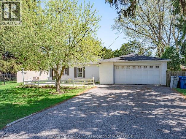 312 Coronado Drive, Tecumseh, Ontario  N8N 2E4 - Photo 1 - 26012102