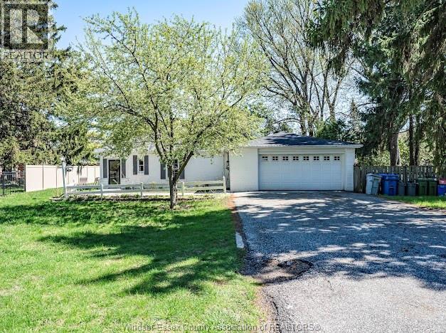312 Coronado Drive, Tecumseh, Ontario  N8N 2E4 - Photo 2 - 26012102