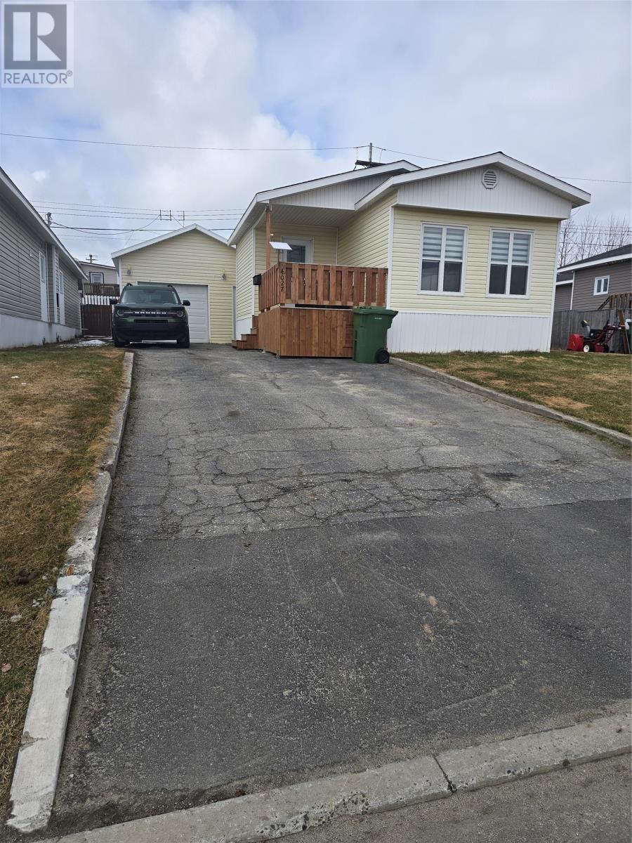 4027 Harrie Lake Drive, Labrador City, Newfoundland & Labrador  A2V 2S5 - Photo 3 - 1297796