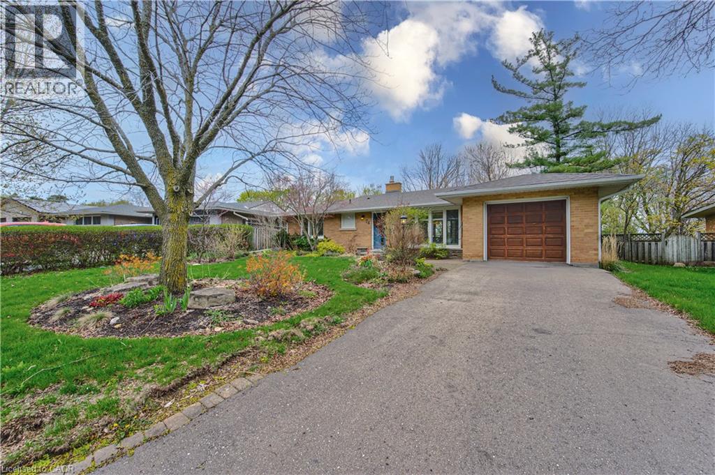 74 Leaside Place, Waterloo, Ontario  N2J 2N5 - Photo 1 - 40828896