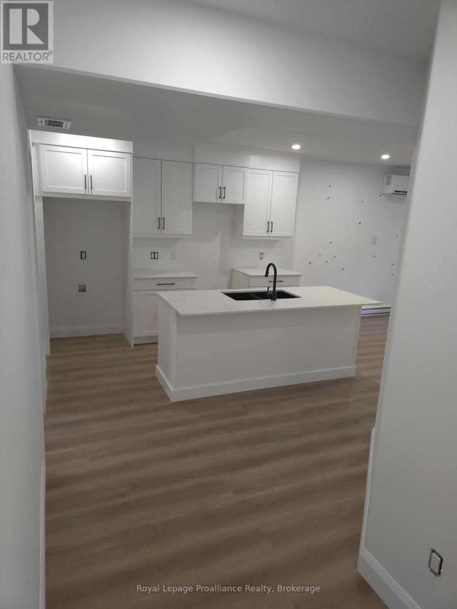 Lower - 90 Lywood Street, Belleville, Ontario  K0K 1K0 - Photo 5 - X13171580