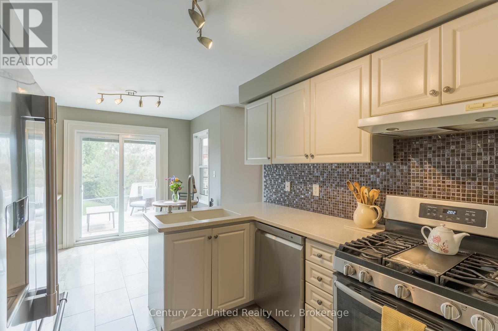 9 Brookside Street, Cavan Monaghan, Ontario  L0A 1G0 - Photo 3 - X13171618