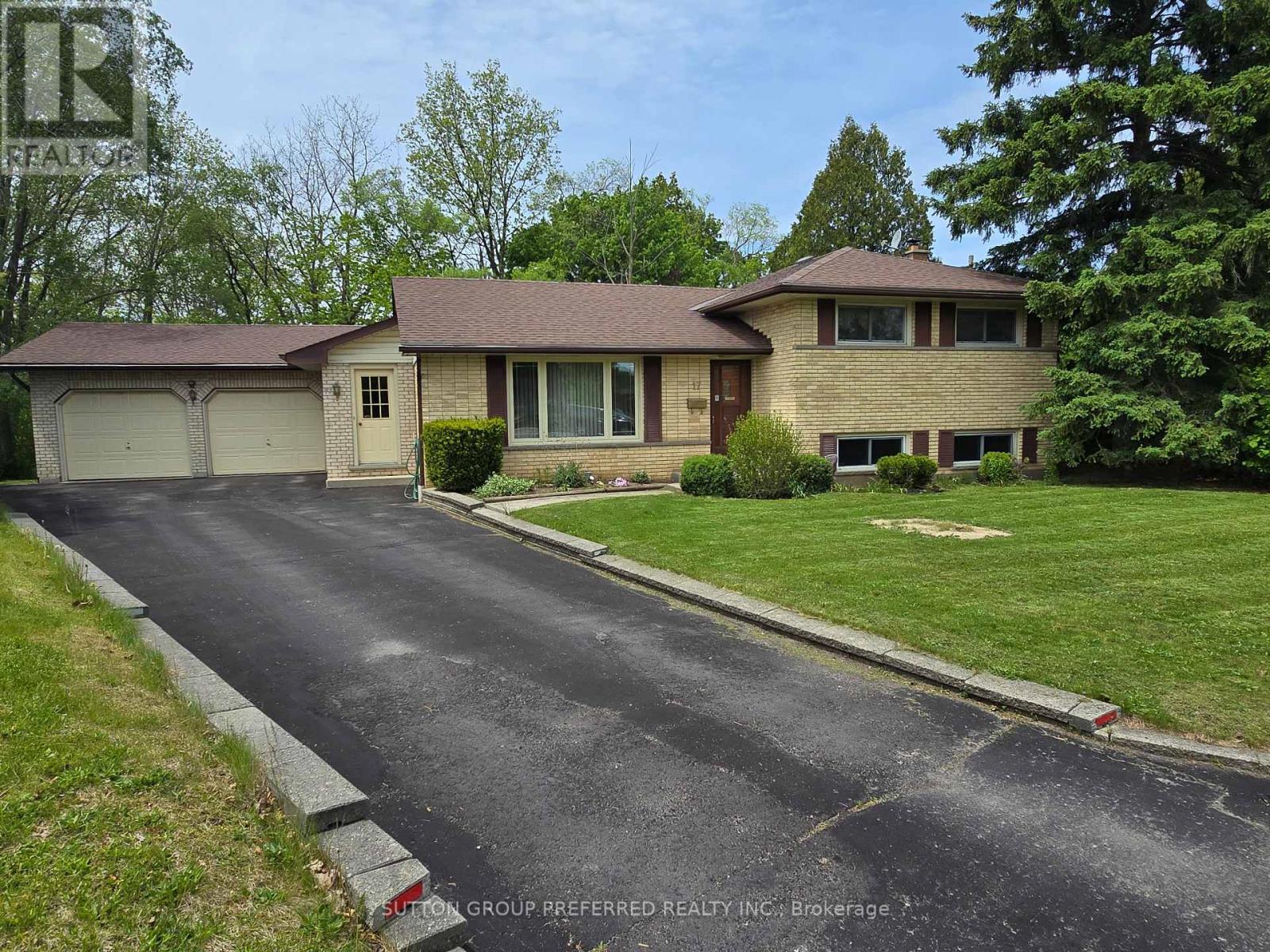 17 Agincourt Place, London South (South T), Ontario  N5Z 4E8 - Photo 1 - X13171748