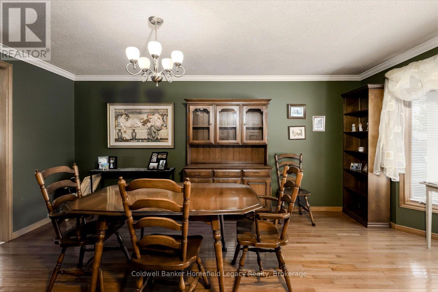 19 Meadowridge Drive, St. Marys, Ontario  N4X 1B7 - Photo 12 - X13171552