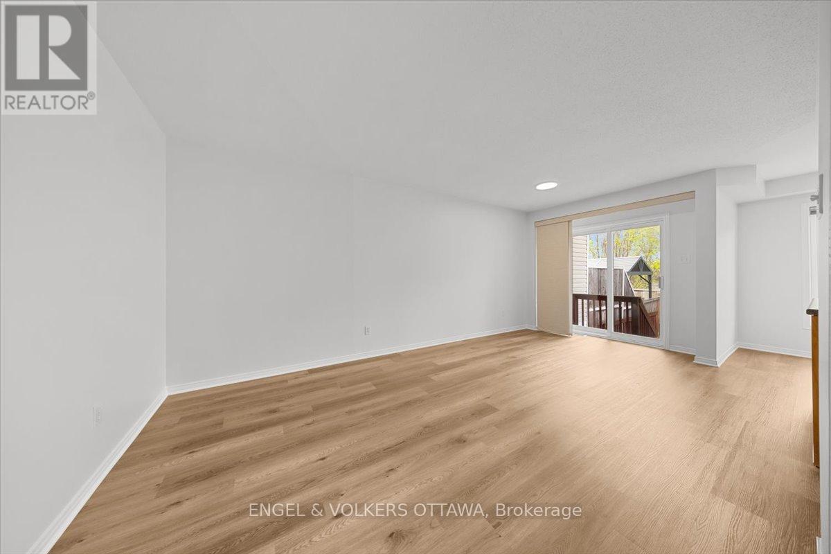 348 Hillsboro Private, Ottawa, Ontario K2M 3B1 - Photo 13 - X13171648