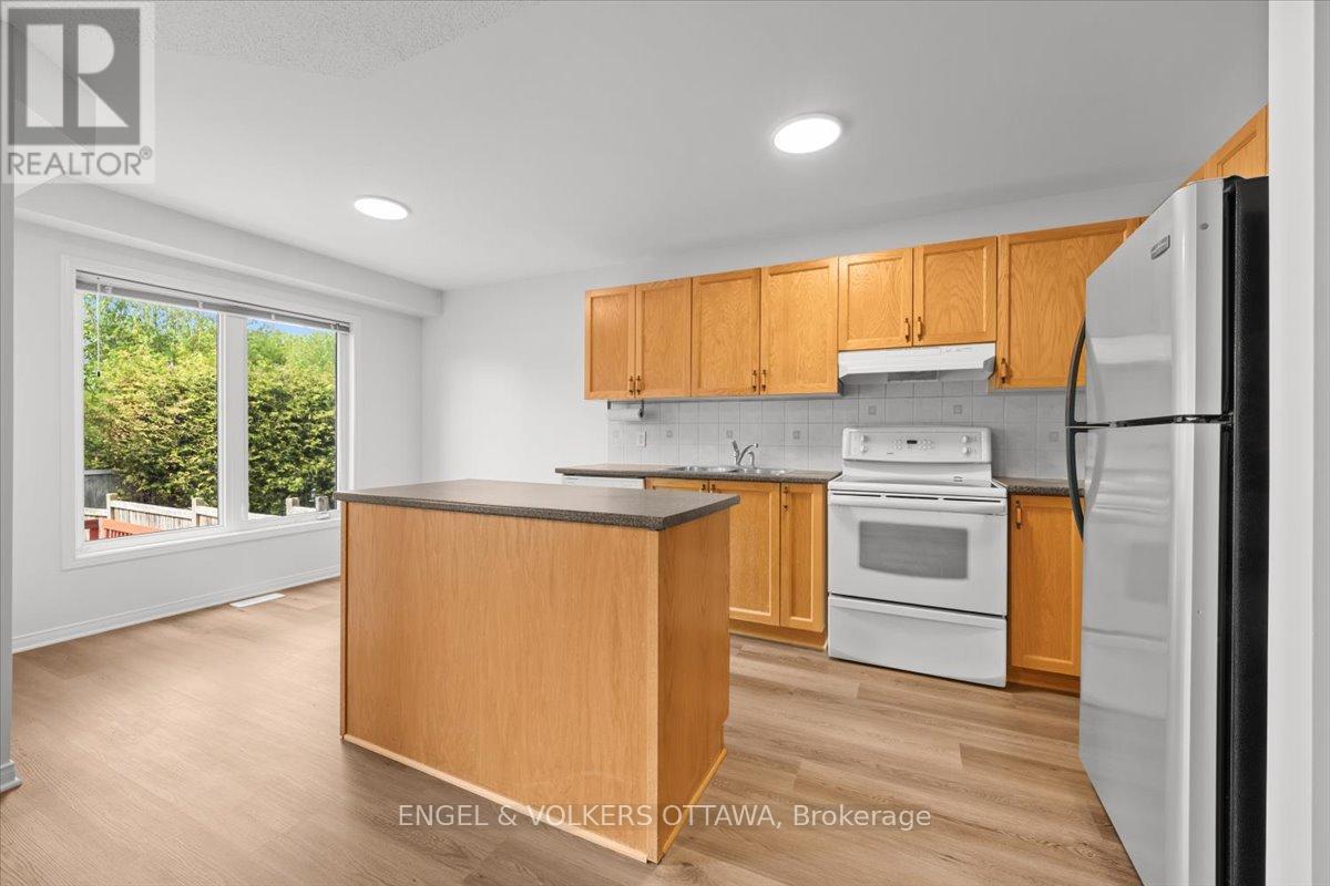 348 Hillsboro Private, Ottawa, Ontario K2M 3B1 - Photo 17 - X13171648