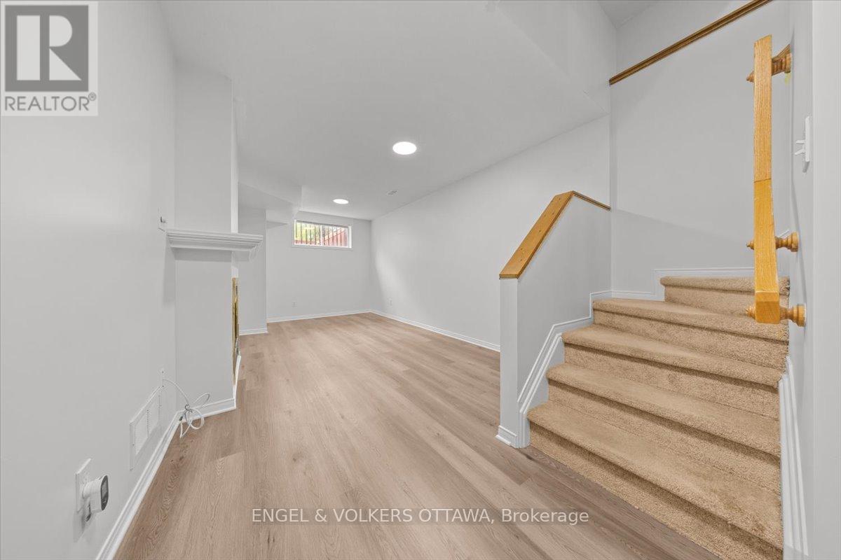 348 Hillsboro Private, Ottawa, Ontario K2M 3B1 - Photo 37 - X13171648