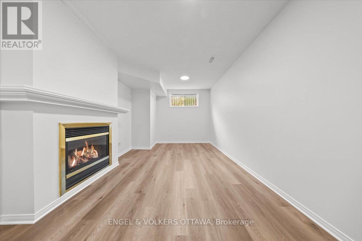 348 Hillsboro Private, Ottawa, Ontario K2M 3B1 - Photo 38 - X13171648