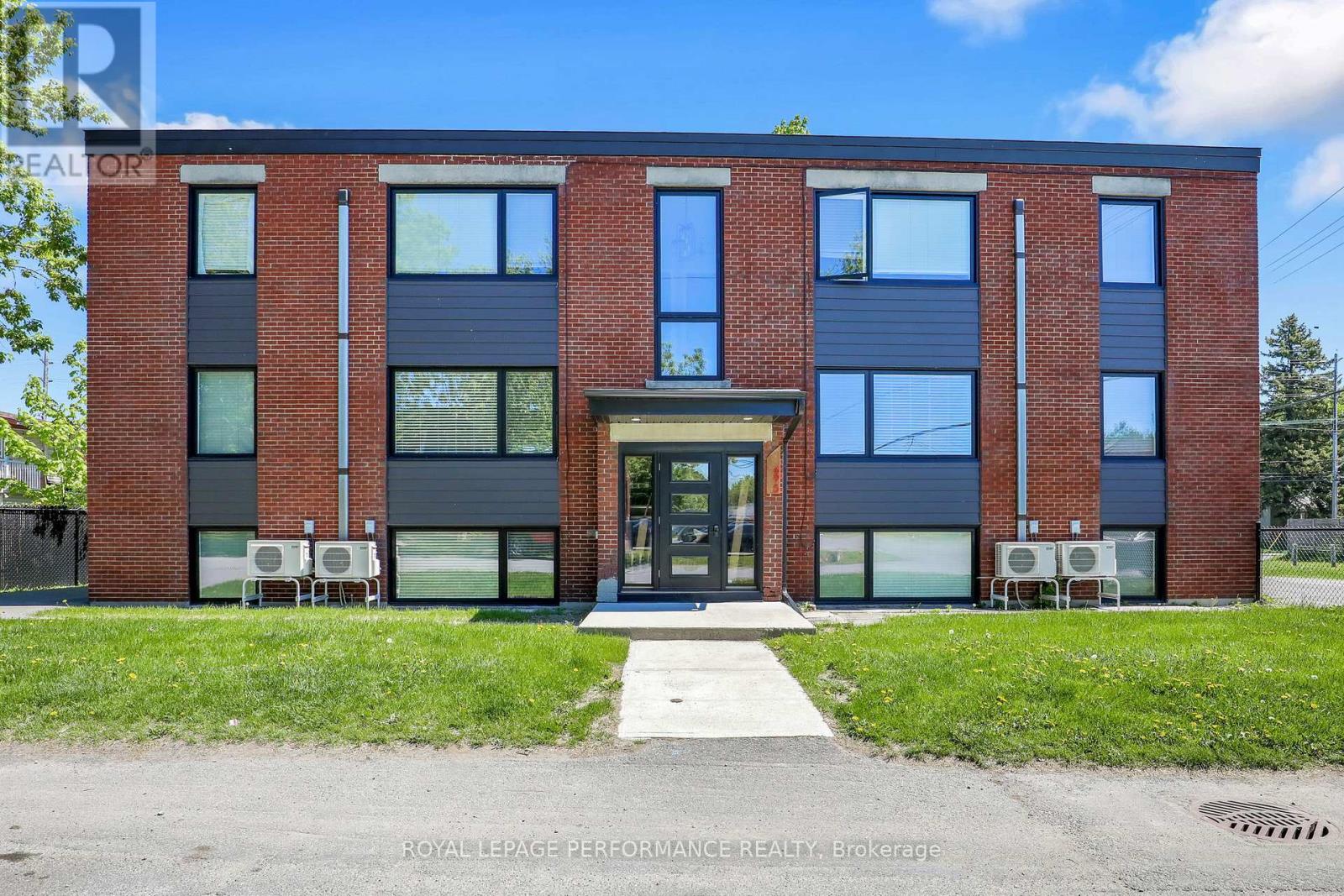 UNIT 2 - 695 MORGAN STREET, Ottawa, Ontario