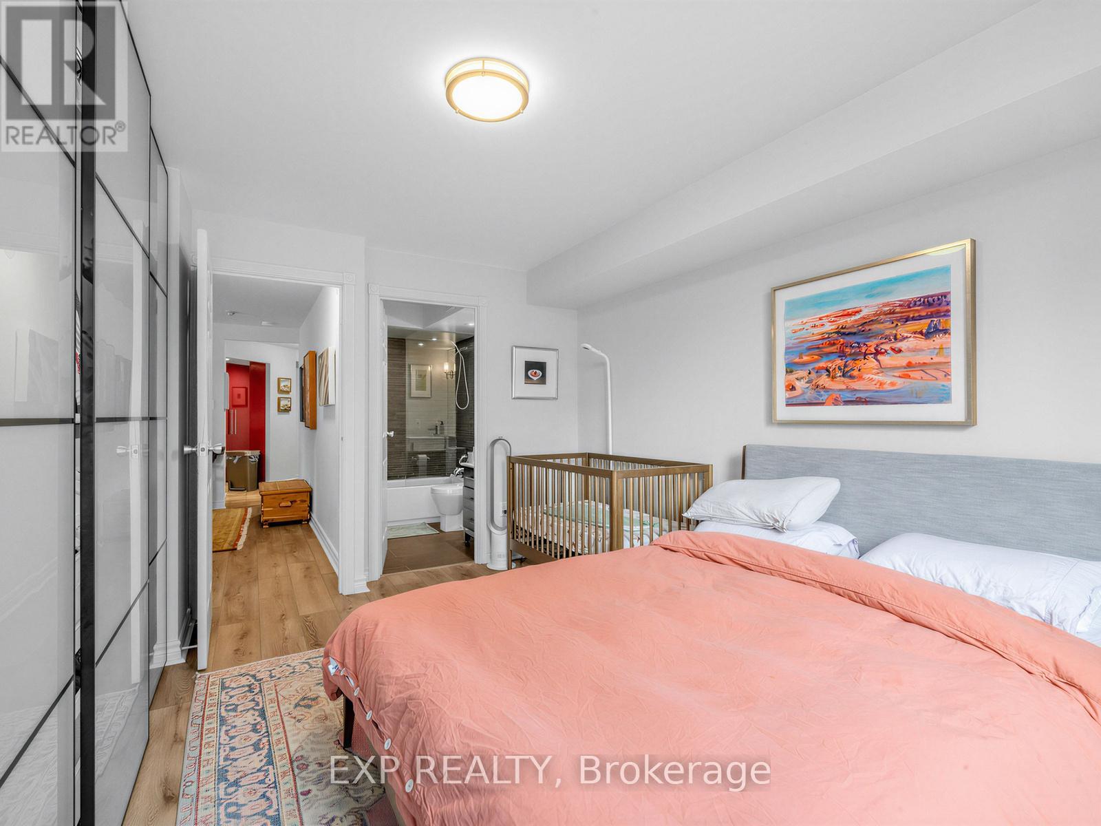 1127 - 77 Maitland Place, Toronto, Ontario  M4Y 2V6 - Photo 9 - C13171574